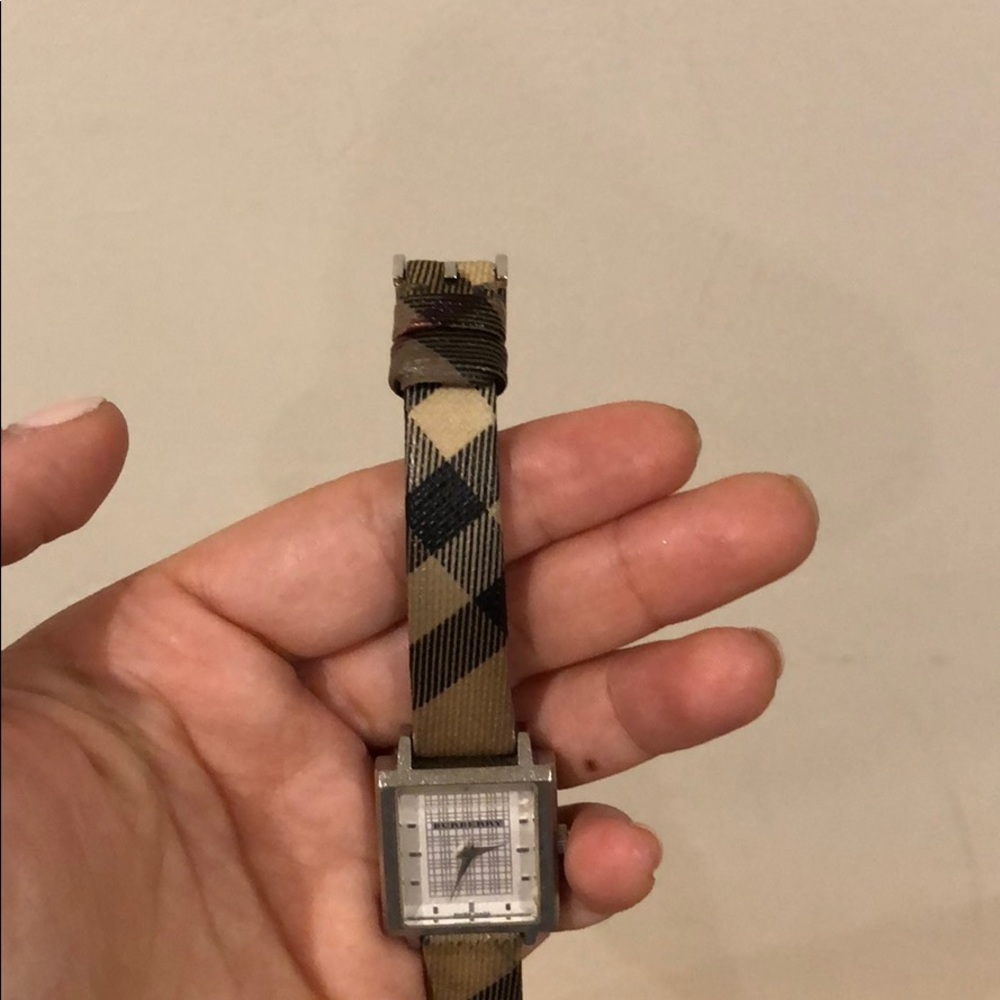 Burberry Watch - Picture 3 of 6